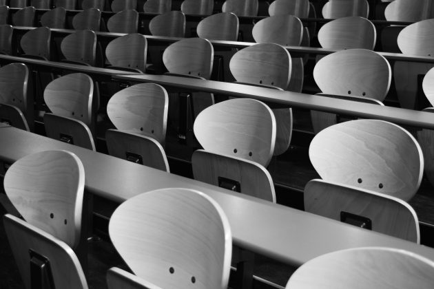 Frequenta a Faculdade de Matemática e Física e, durante o horário do almoço, estava próximo à Faculdade de Letras, palco do ataque. (Foto Pexels)