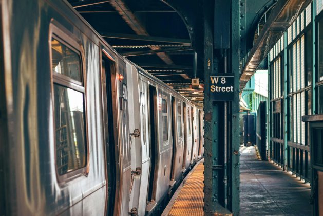 Segundo a CPTM, a falha ocorreu em um veículo de manutenção da linha. (Foto Pexels)