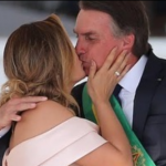 Bolsonaro com a esposa. (Foto: Instagram)