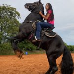 Em uma entrevista à Quem, a cantora, agora solteira após encerrar novamente o relacionamento com Gustavo Miotto. (Foto Instagram)