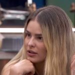 Yasmin perde estalecas e se envolve em briga generalizada no BBB. (Foto: Globoplay)