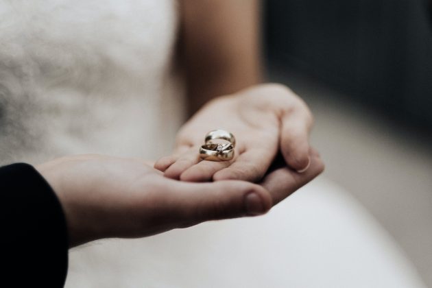 Casal é indenizado por decoração de casamento no DF. (Foto Pexels)