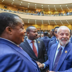 Lula reunido com outras autoridades africanas. (Foto: Instagram)