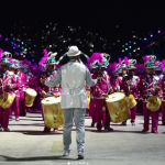 Bateria da Mangueira faz a festa na Sapucaí. (Foto: Reprodução/ Instagram)