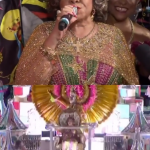 Alcione também soltou a voz no desfile. (Foto: Instagram)