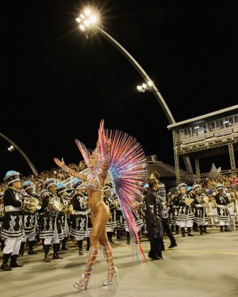 A apresentadora, Sabrina Sato, estava deslumbrante e nas vésperas de entrar na Sapucaí, em mais um desfile com a Unidos de Vila Isabel, em um rápida entrevista com o portal LeoDias (Foto: Instagram)