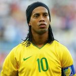 Ronaldinho Gaúcho, é um ex-jogador de futebol brasileiro que é considerado um dos maiores jogadores de sua geração. (Foto: Instagram)