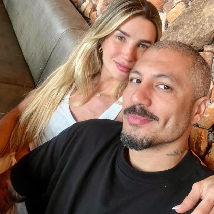 Casados desde 2015, em 2019 renovaram os votos de casamentos. (Foto: Instagram)