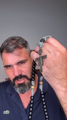 Católico, Juliano Cazarré revela desafio que fará durante a Quaresma. (Foto: Instagram)