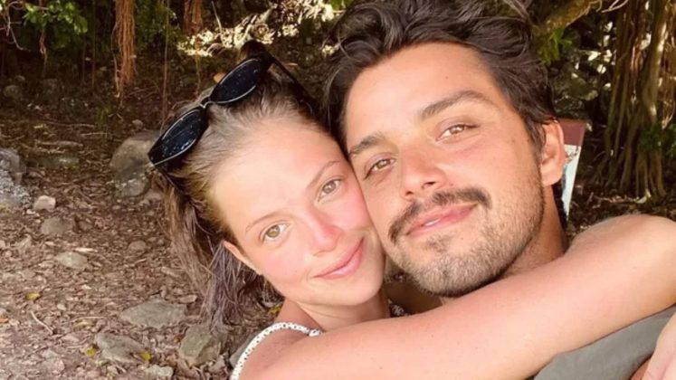 Agatha Moreira confessa sobre suposto namoro aberto com Rodrigo Simas. (Foto: Instagram)