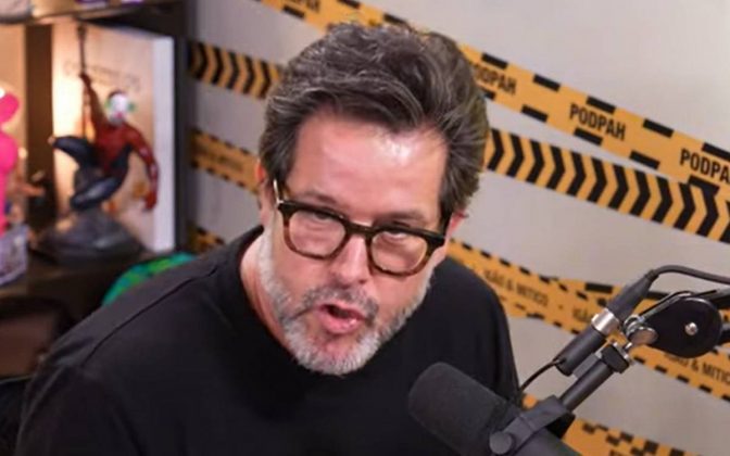 "Eu vejo esses meninos beijando três, quatro, cinco em uma noite. Eu quero só beijar aquela boca, aquela princesa", disparou Murilo Benício. (Foto: YouTube)