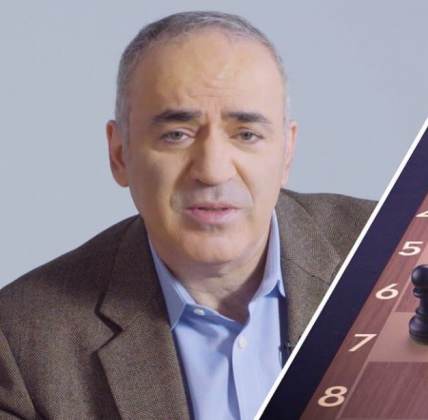 Nascido no Azerbaijão Soviético, Kasparov alcançou fama internacional ao se tornar o campeão mais jovem da história do xadrez aos 22 anos. (Foto: Instagram)