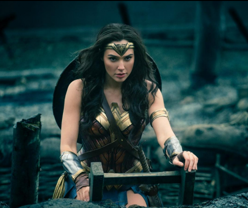 O filme destaca a jornada de Diana, desde sua pacífica vida na ilha de Themyscira até seu confronto com o mundo dos homens durante a Primeira Guerra Mundial. (Foto: Instagram)