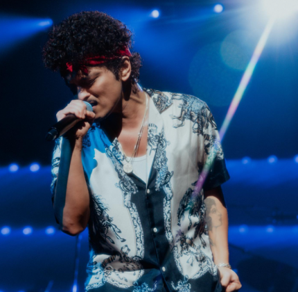 O cantor terá quatro shows em São Paulo, Rio de Janeiro e Brasília. (Foto: Instagram)