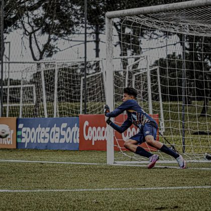 Bruninho, que morou com a avó, Sônia Samudio, tutora legal do jovem, foi quem revelou a verdadeira história de seus pais biológicos. (Foto Instagram)