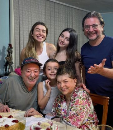 Raul Gil tem duas netas e também é tio do comediante Marquito do programa do “Ratinho”. (Fonte: Instagram)