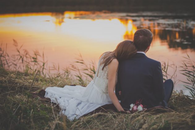 E a situação atingiu um ponto crítico após os dois serem flagrados dormindo juntos e trocando carícias diante das câmeras. (Foto Pexels)