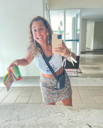 Com forte veia humorista, ela mostra detalhes da sua vida nas redes sociais. (Foto: Instagram)