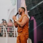 No mês passado, teve a participação do Belo em show da Ludmilla no navio "Numanice". E em um vídeo postado por uma usuária no Tik Tok, o cantor garantiu que estava solteiro (Foto: Instagram)