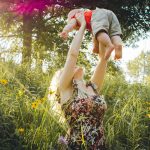 Desprovidos de comida e contando apenas com a assistência de parentes ou até desconhecidos para sobreviverem. (Foto Pexels)