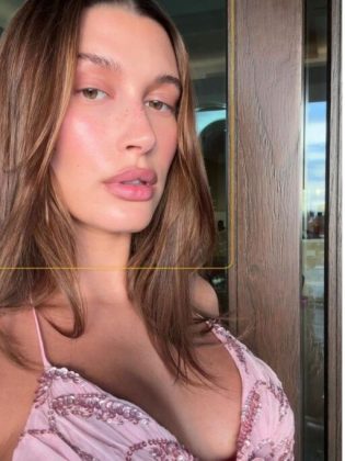 Hailey Bieber exibe barriguinha de grávida em post emocionante! (Foto: Instagram)