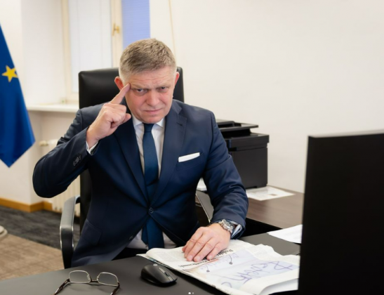 Robert Fico é uma figura proeminente na política eslovaca. (Foto: Instagram)