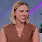 O SAG-AFTRA, sindicato de artistas de rádio e televisão, manifestou apoio a Scarlett Johansson em uma polêmica envolvendo o uso de sua voz em um sistema de inteligência artificial da OpenAI. (Foto: Instagram)