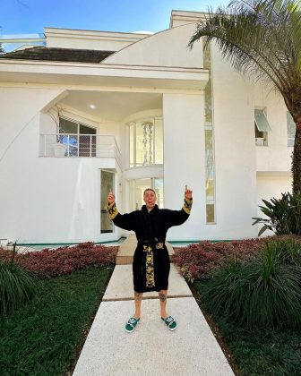 MC Daniel ostenta mansão luxuosa de R$ 8 milhões com andar exclusivo para o cantor. (Foto: Instagram)