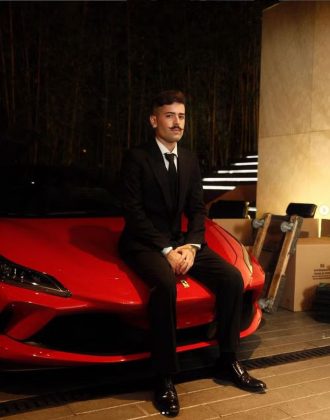 Influenciador ostenta vida luxuosa com carros de luxo e fatura R$ 15 milhões por mês. (Foto: Instagram)