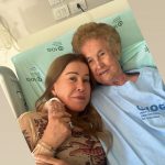 Zilu Camargo celebra alta da mãe, que estava internada com pneumonia: "Obrigada a todos pelas orações" (Foto: Instagram)