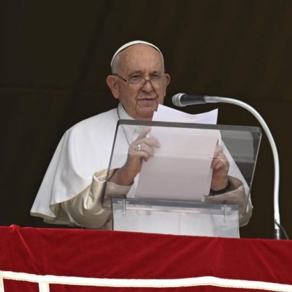 Ele criticou o pontífice de 87 anos por supostamente ter utilizado termos homofóbicos em reuniões privadas. (Foto Instagram)