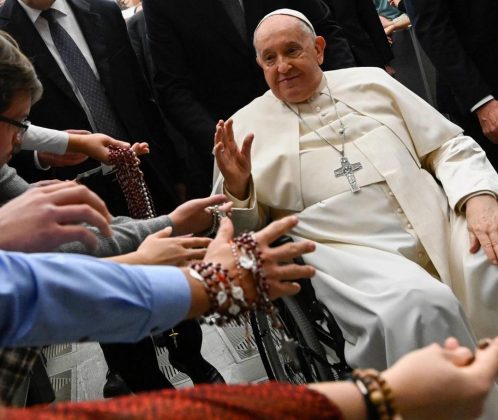 Em sua resposta, o papa falou firmemente contra a discriminação, especialmente contra as mulheres. (Foto Instagram)