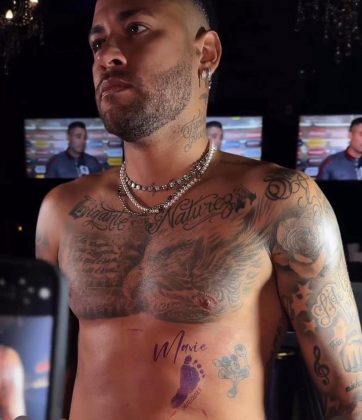 Neymar faz tatuagem em homenagem à Mavie. (Foto: Instagram)
