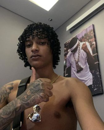 Atitude do rapper resultou em sua prisão por desacato à autoridade, gerando grande repercussão. (Foto: Instagram)