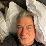 O anúncio do reality show coincide com o julgamento de Alec Baldwin por homicídio culposo no caso da morte da cineasta Halyna Hutchins, em 2021, no set do filme "Rust". (Foto: Instagram)