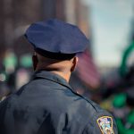 Policial penal flagrado com bebida alcoólica dentro da Penitenciária. (Foto Unsplash)