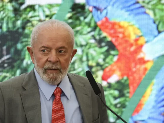 Lula defende redução da taxa Selic, atualmente em 10,5% ao ano. (Foto: Instagram)