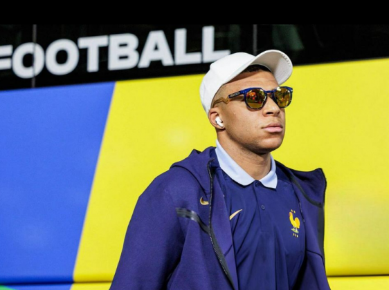 Mbappé enfatiza importância do voto em meio a preparativos para jogo decisivo. (Foto: Instagram)