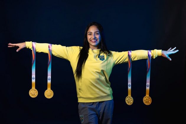 Após conquistar medalha de bronze na ginastica, Julia Soares atinge 1 milhão de seguidores (Foto: Instagram)