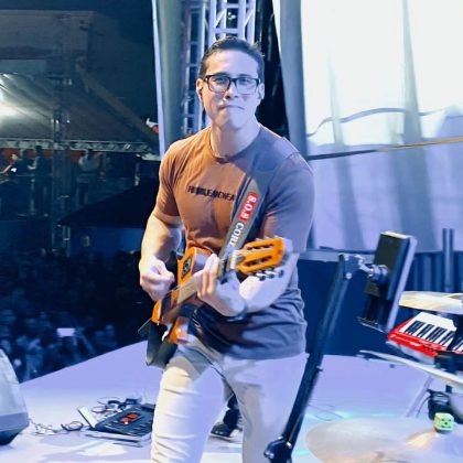 Cantor morre no palco vítima de descarga elétrica durante show no Pará. (Foto Instagram)