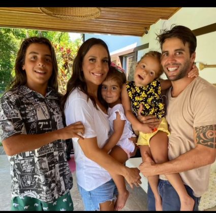O filho mais velho de Ivete Sangalo, Marcelo Cady, de 14 anos, ganhou os holofotes após fazer uma postagem no seu perfil oficial, que está procurando uma namorada (Foto: Instagram)