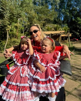 Poliana Rocha leva bronca de Leonardo por "mimar demais" as netas (Foto: Instagram)