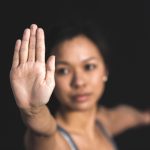 A mãe e o padrasto de uma criança de 8 anos, foram presos nesta quarta-feira (24), em Mato Grosso. (Foto Pexels)