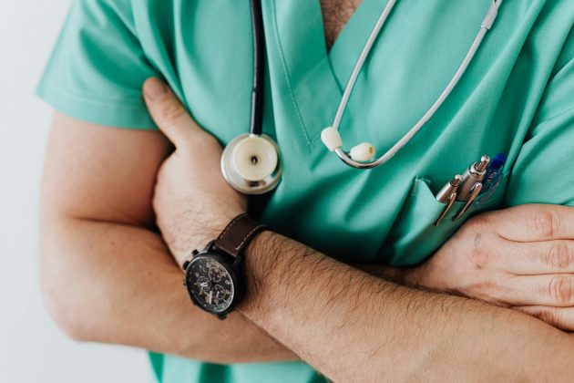 O diretor-geral ainda alertou para a queda na cobertura vacinal entre profissionais de saúde e pessoas com mais de 60 anos. (Foto Instagram)