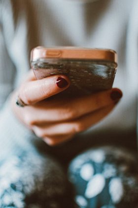 Mãe de adolescente viciado em jogos online relata luta contra o vício. (Foto Pexels)