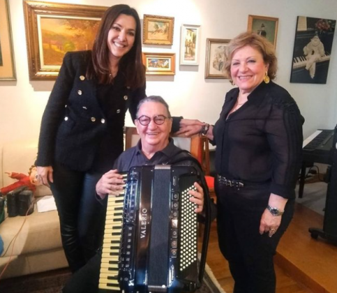 Além do Faustão, Caçulinha comandava a banda do 'Sai de Baixo'. (Foto: Instagram)