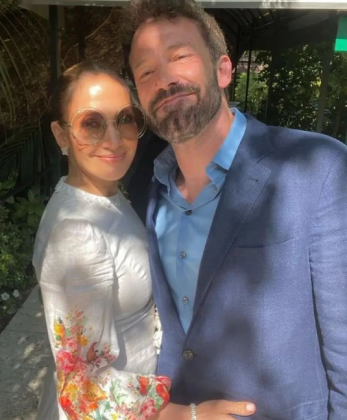 Ben Affleck não estava presente na celebração. (Foto: Instagram)