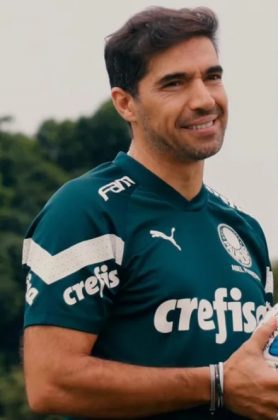 Abel Ferreira, técnico do Palmeiras, recorreu às redes sociais para esclarecer e justificar seu comportamento durante uma coletiva de imprensa. (Foto Instagram)