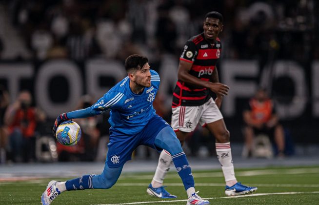 Botafogo goleia o Flamengo e volta à liderança do Brasileirão. (Foto: Instagram)