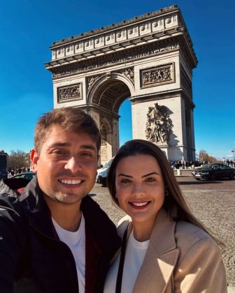 Neste sábado (10), Thalita Valente, esposa do Danilo Romano, piloto que faleceu na queda do avião em Vinhedo, interior de São Paulo, na tarde de ontem (09), publicou uma homenagem a ele nas redes sociais. (Foto: Instagram)